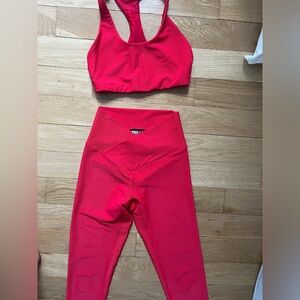 Beach Riot workout set